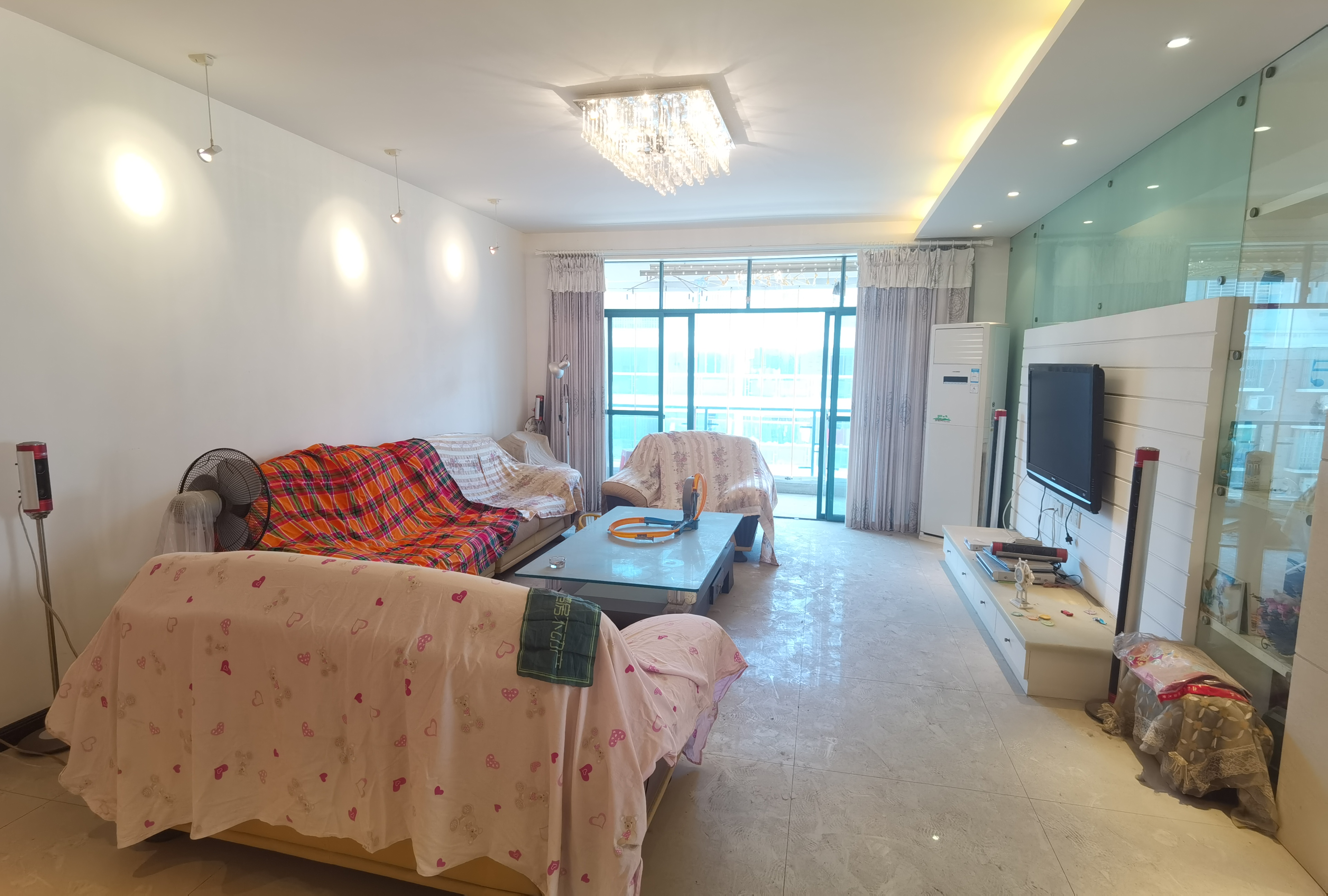 仙河城市花园大四房旁边就是武商出行方便看房也方便欢迎来电咨询