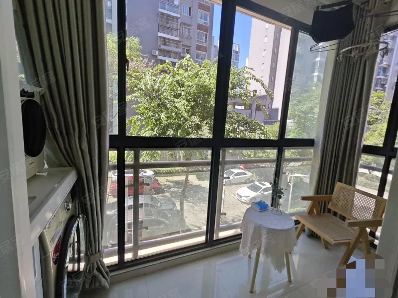 业主急卖，元泰三中旁，电梯小高层，9.5成新！家具家电全送❗拎包入住