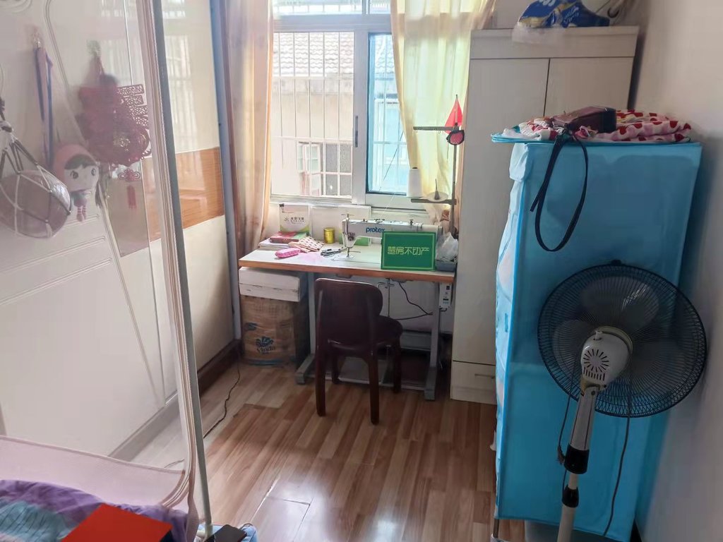 西桥石码头社区棉纺厂宿舍精装大三房实验 仙源