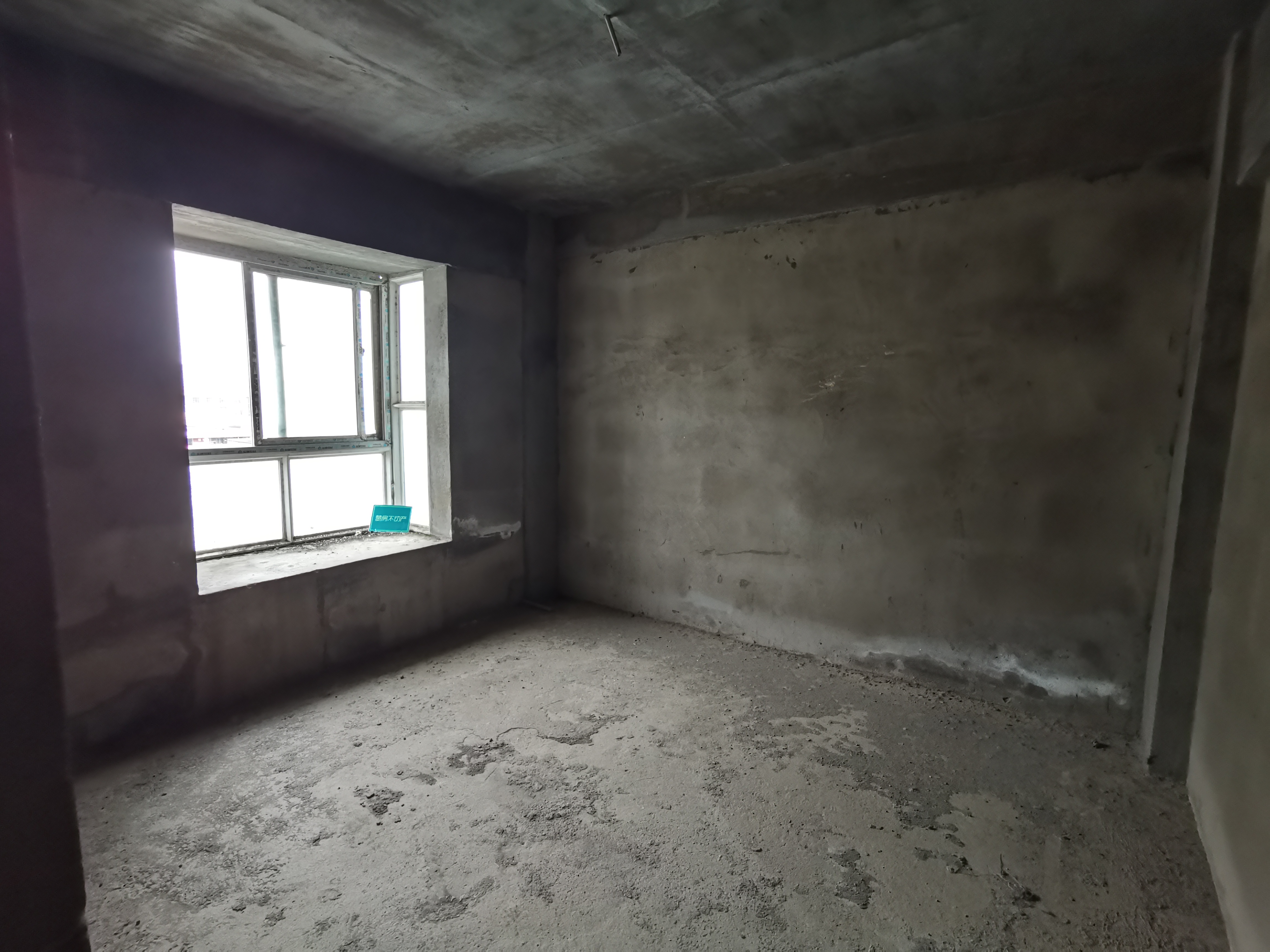 恒迪国际毛坯大三房，公摊小，得房率高，看房方便