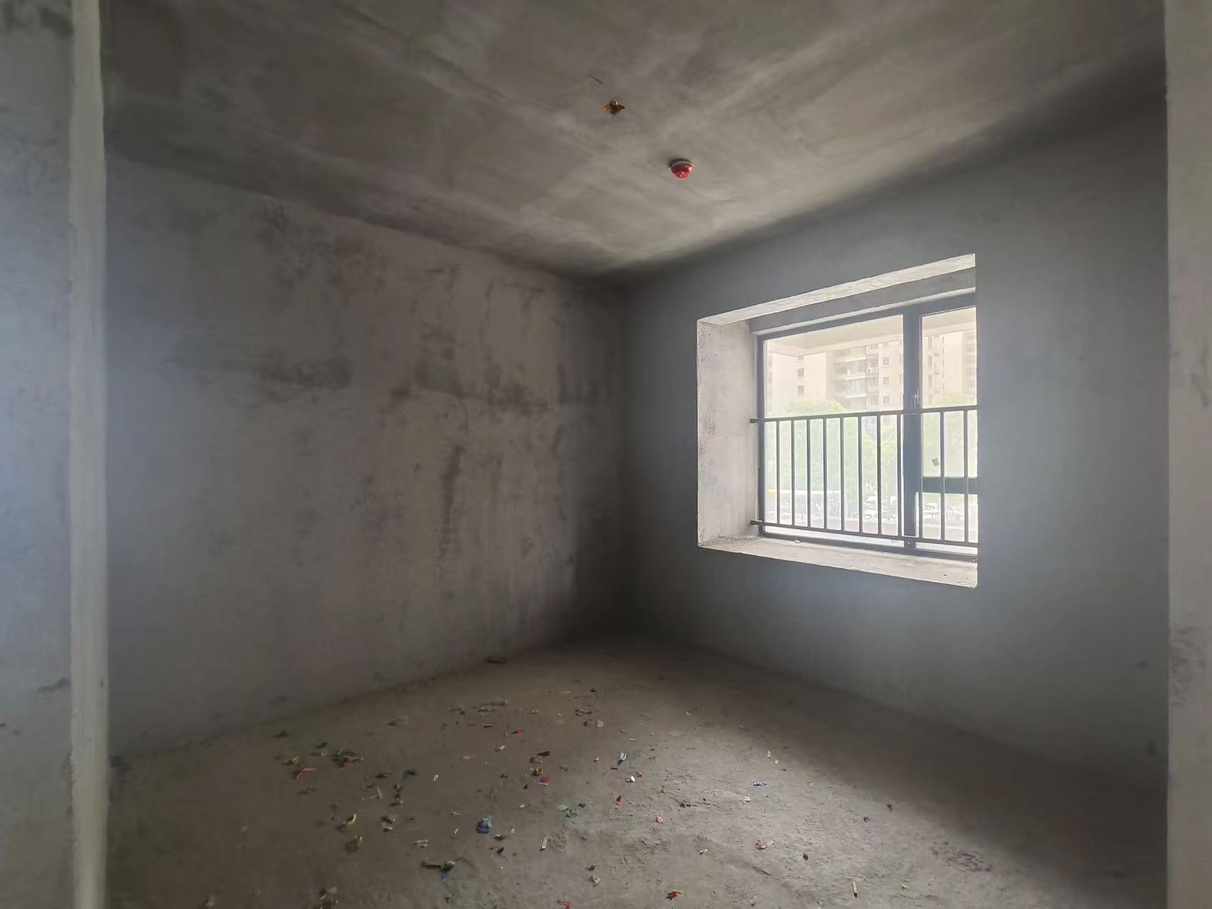 降价了，城南，荣怀，带300平露台，房东都是加钱买的现在直接送，捡漏