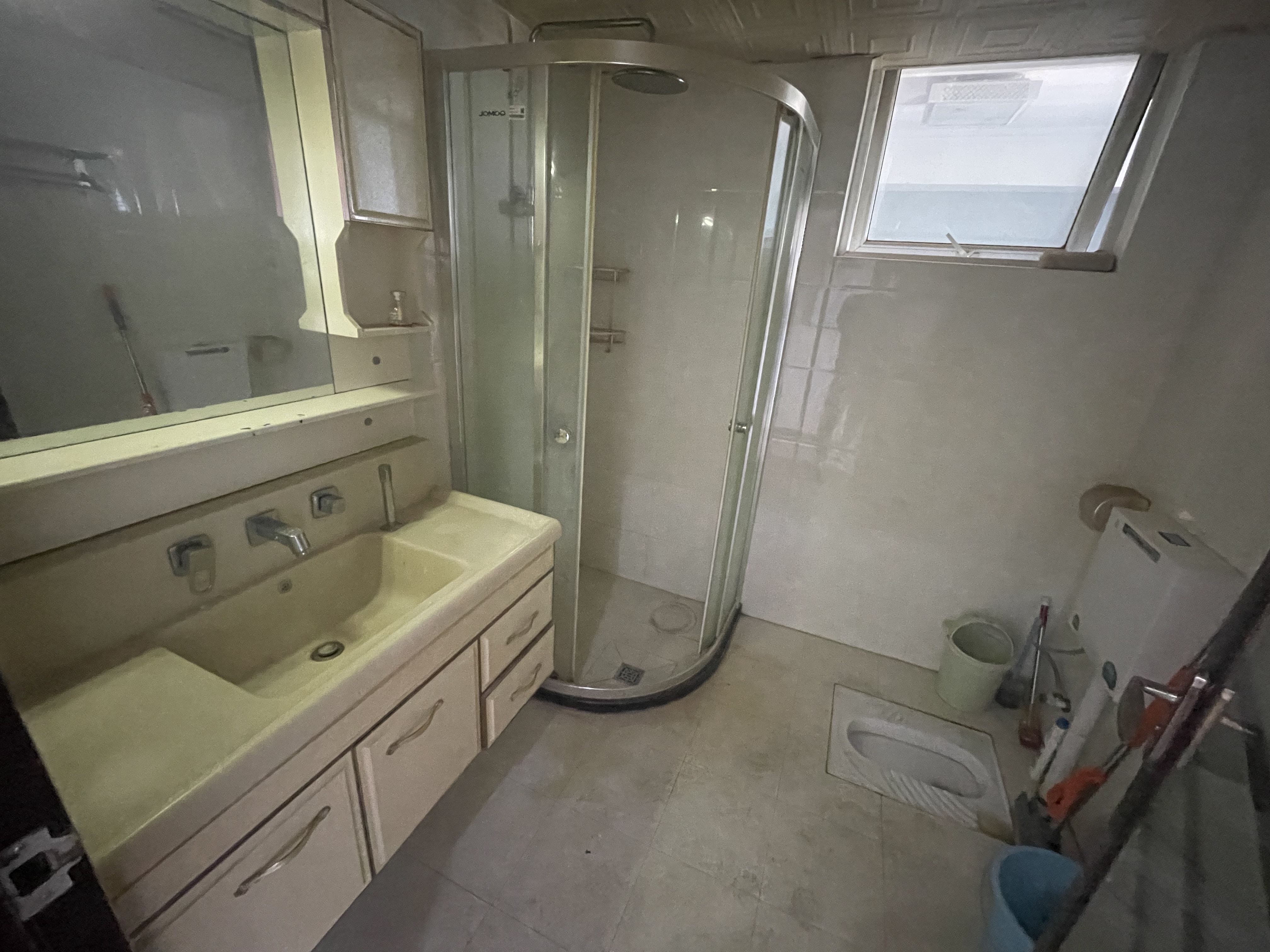 福星城.精装三房.小区出行方便.证件满二.看房方便