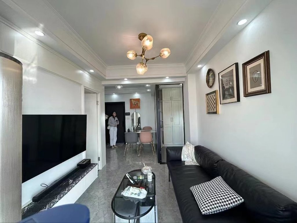 荣怀极地世家.精装两房.看房方便