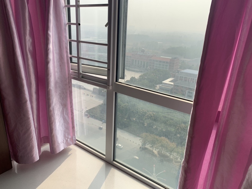 上苑一品2室2厅1卫精装修家具家电全配，适合陪读！