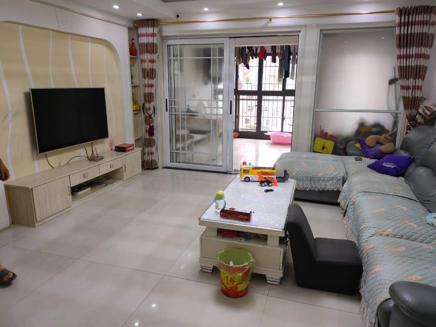 城南福星城急售房源 赠送大阳台 附近有学校 看房方便