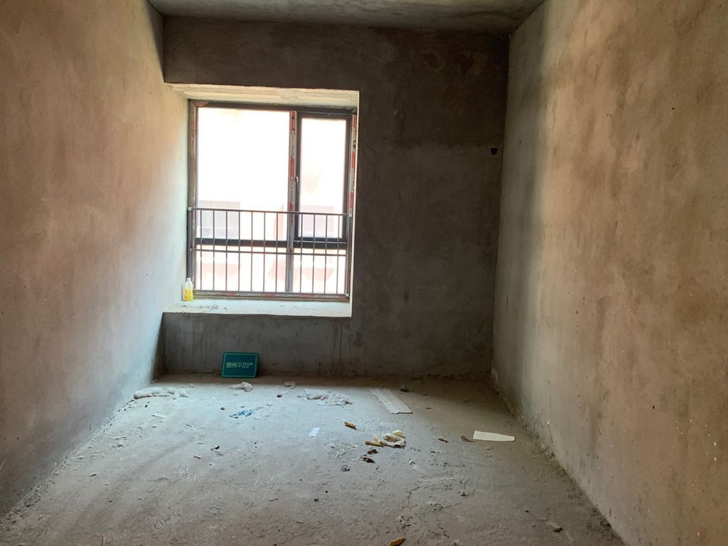 元泰未来城C区毛坯可贷款手付3层采光好无遮挡看房方便