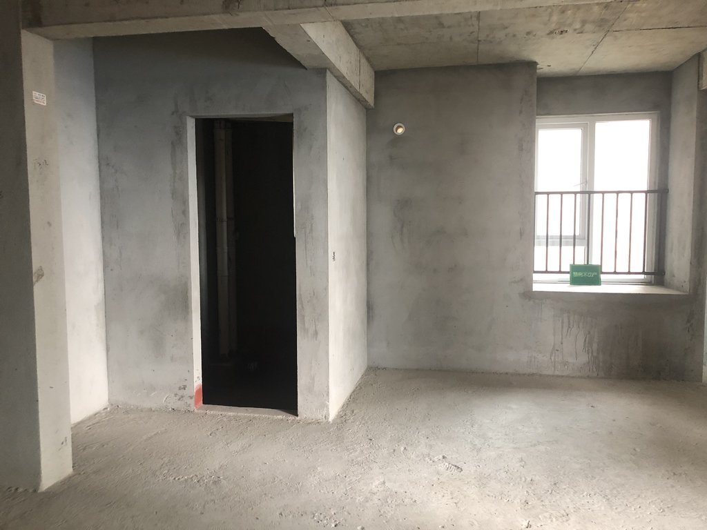 仙桃 满庭春毛坯小三房看房方便可按揭