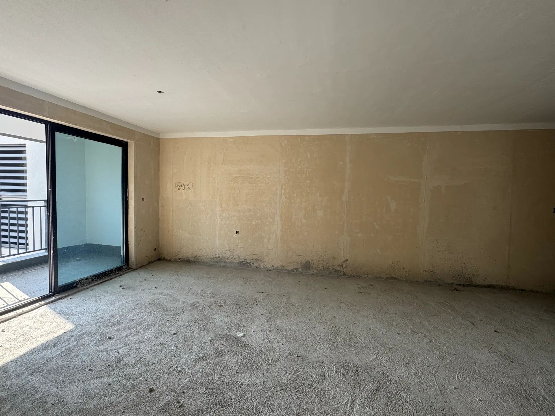 亏本出，城南，吾悦，电梯好楼层11楼，送车位，诚心出售