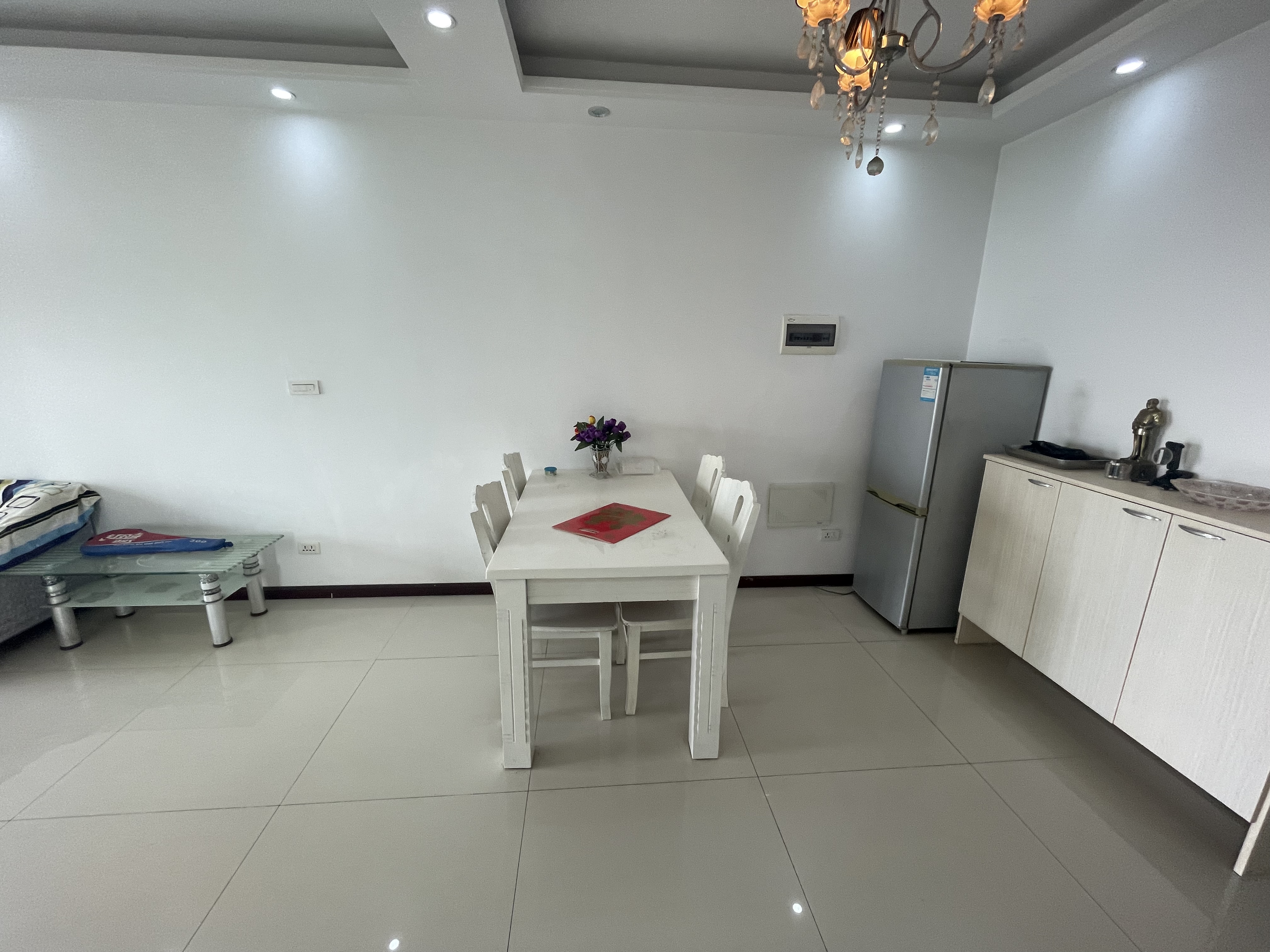 漫城林语带装修两房过马路就是读书的地方前面排阳光好