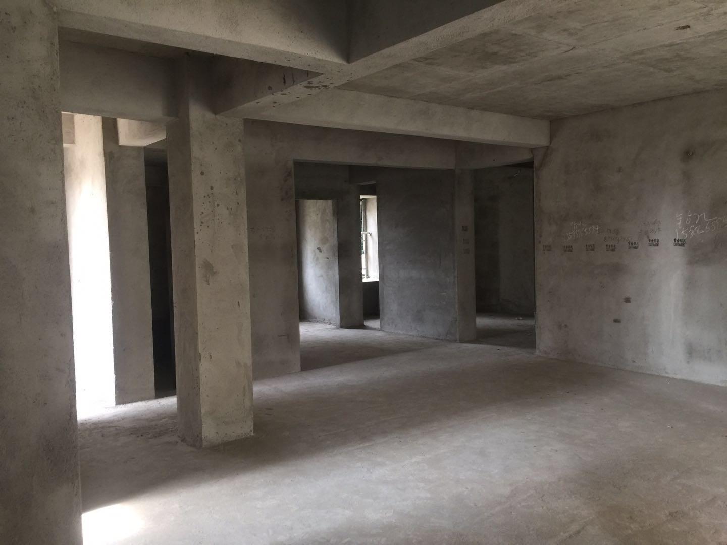 和合国际毛坯三房，可做四房，电梯中间楼层， 看房