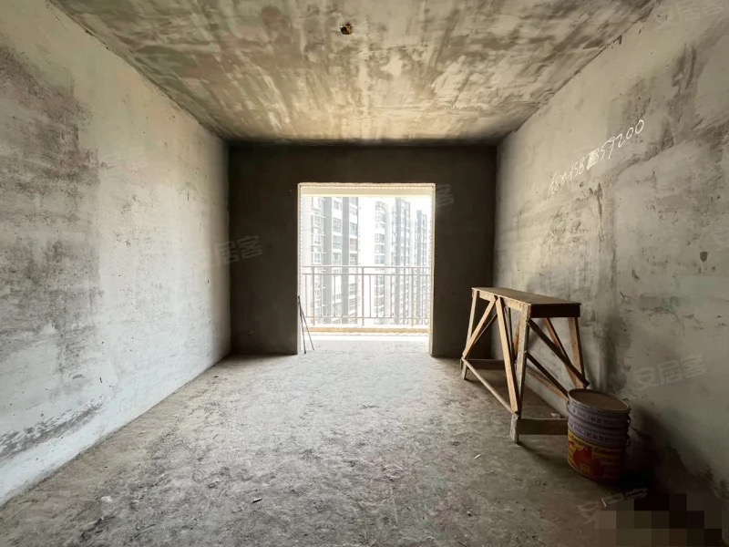 409，城南，捡漏 ，城市丽景 单价4000，电梯好楼层11楼，毛坯3房，采光视野好，