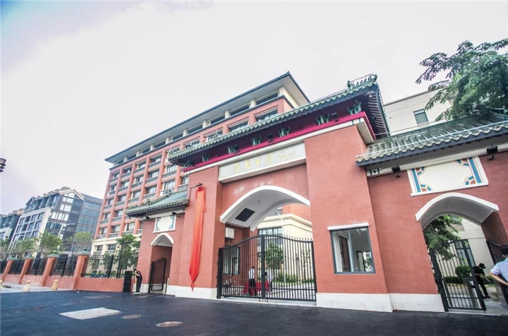 信和·御湖世家与学府为邻，尽享优质教育资源！