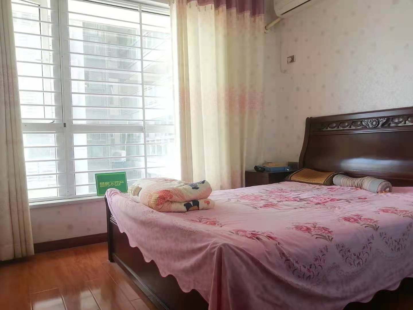 福星城精装修楼层好证满2年