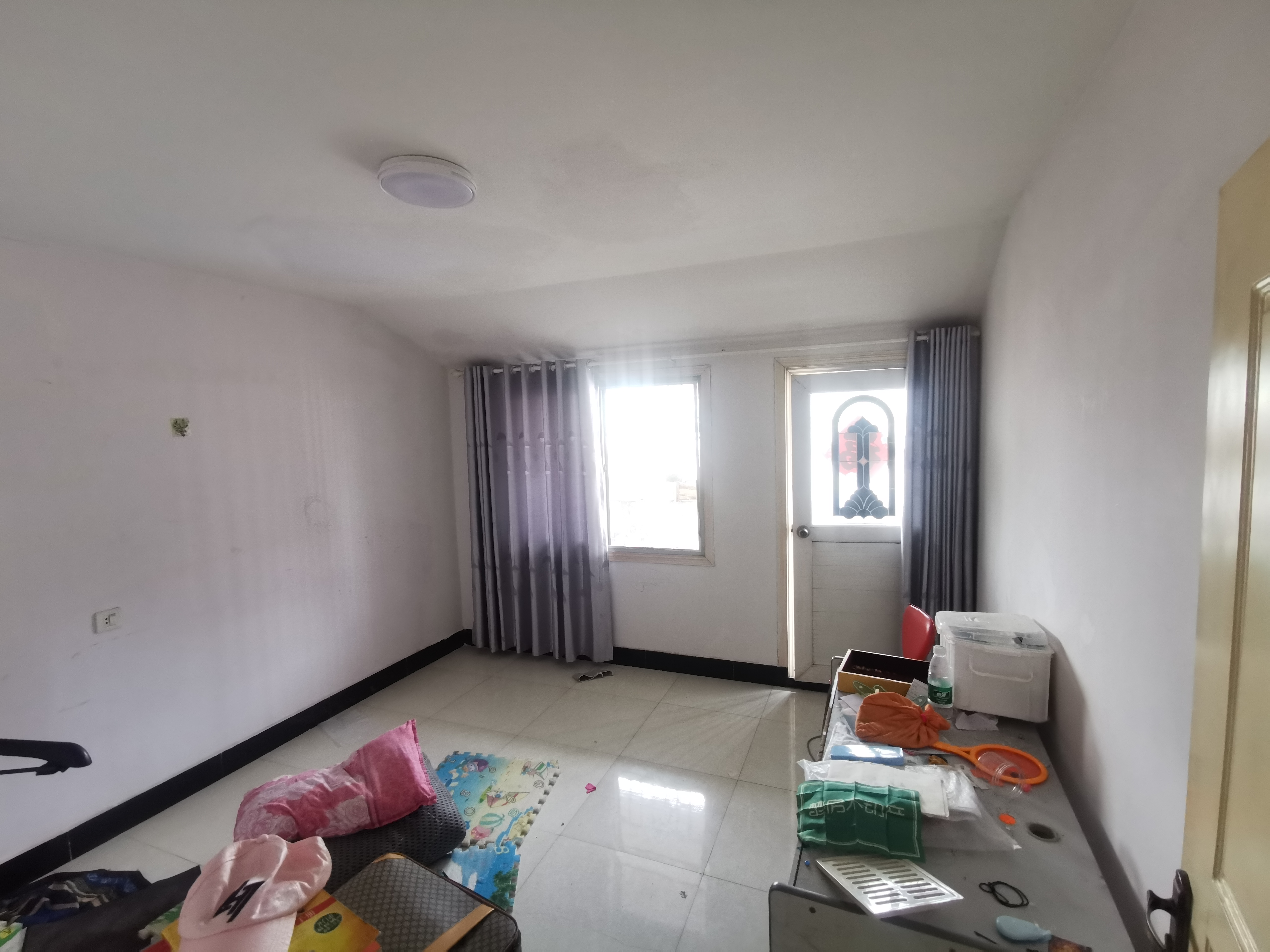 宏达路惠联市场正对面一建宿舍三房两厅小区可停车诚心卖 看房