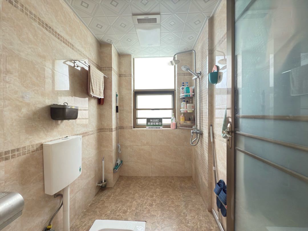 捡漏，城南，南国明珠，南北双阳台，精装四房，单价5200，证满二，好楼层10楼