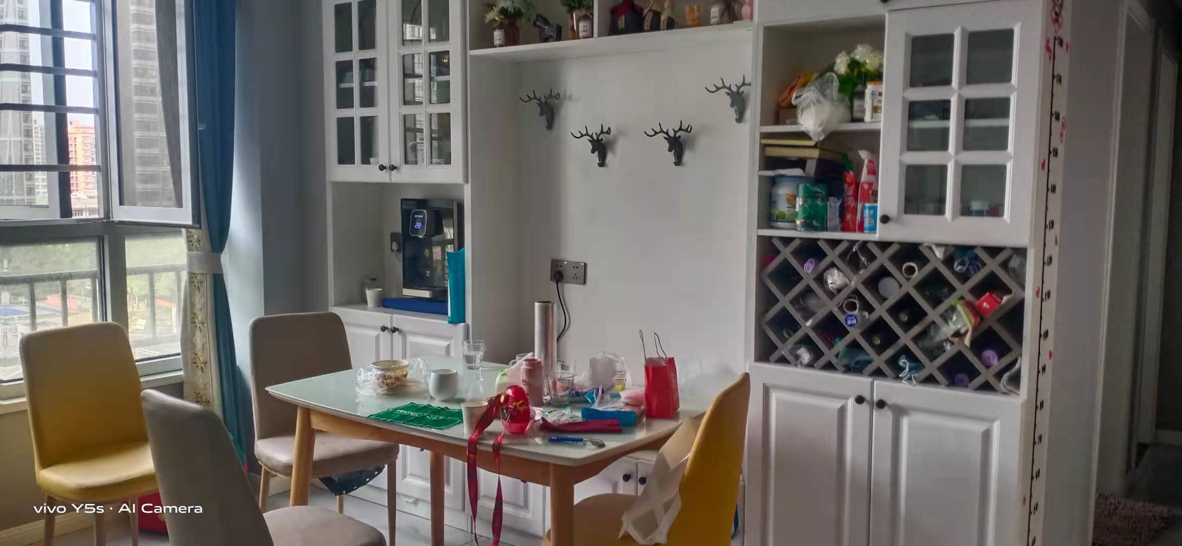 城东一中对面和合国际 精装大三房，房子全新精装保养新，等有眼光的你来看房