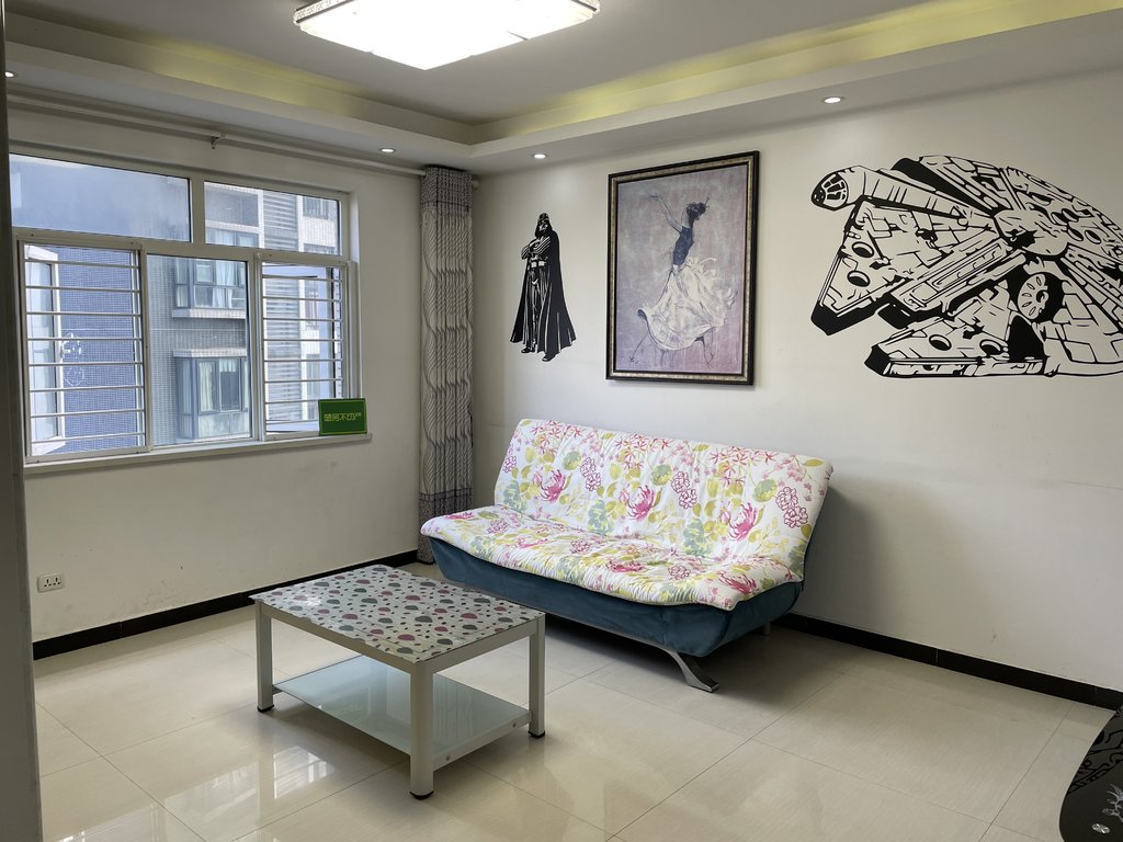 翰墨苑边户80平 精装2房 一中对面 诚心出租1500一个月 看房方便