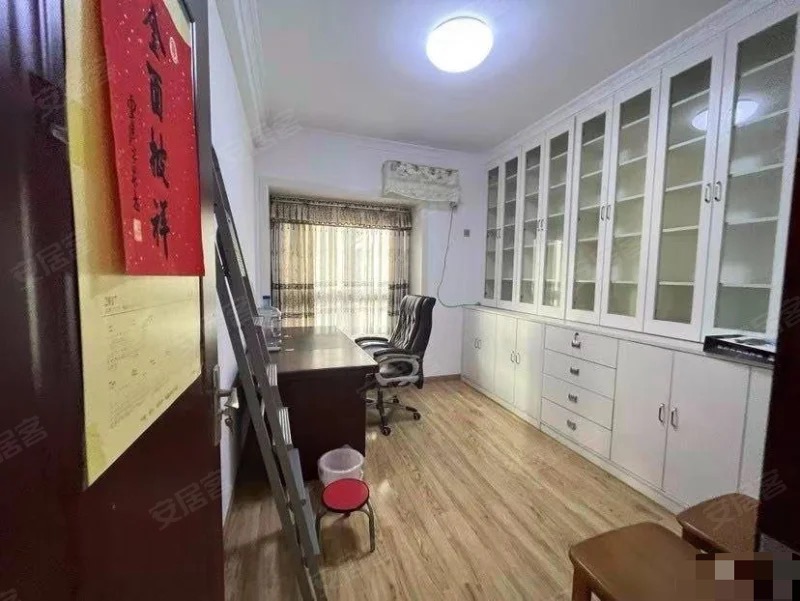 城南，元泰三中大门口，汉江景苑，电梯小高层，4300单价，好楼层，证满二