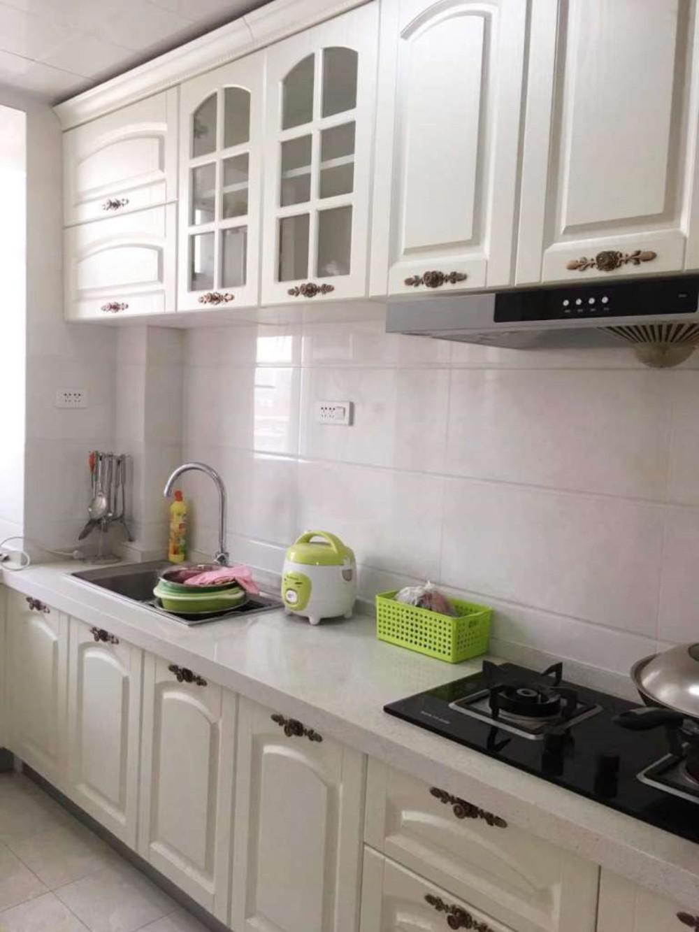 三合鑫城60㎡1室1厅1卫1阳台精装，老证，业主一天未住。