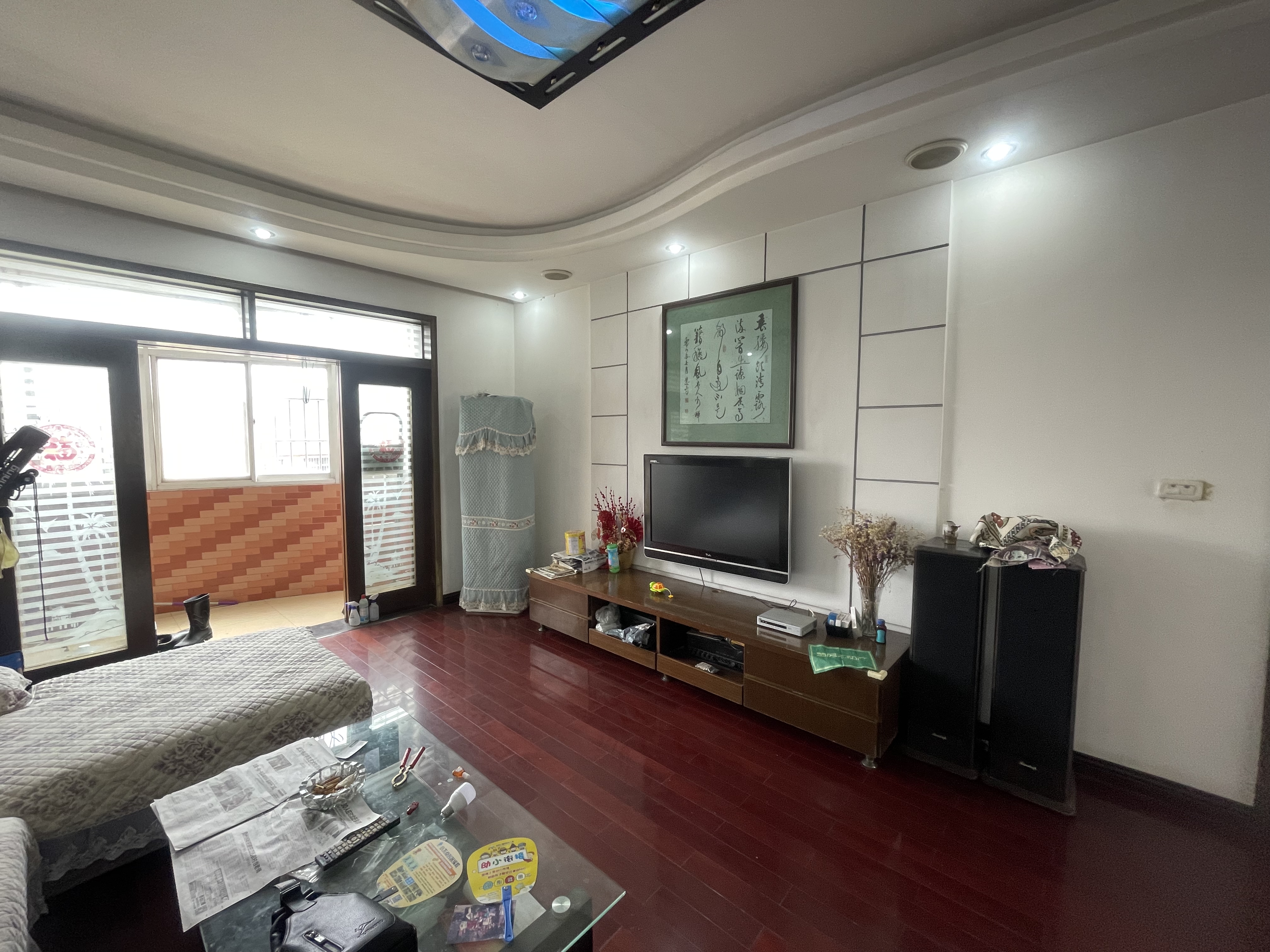 德政园. 枫丹苑.  小区配套成熟. 诚意出售