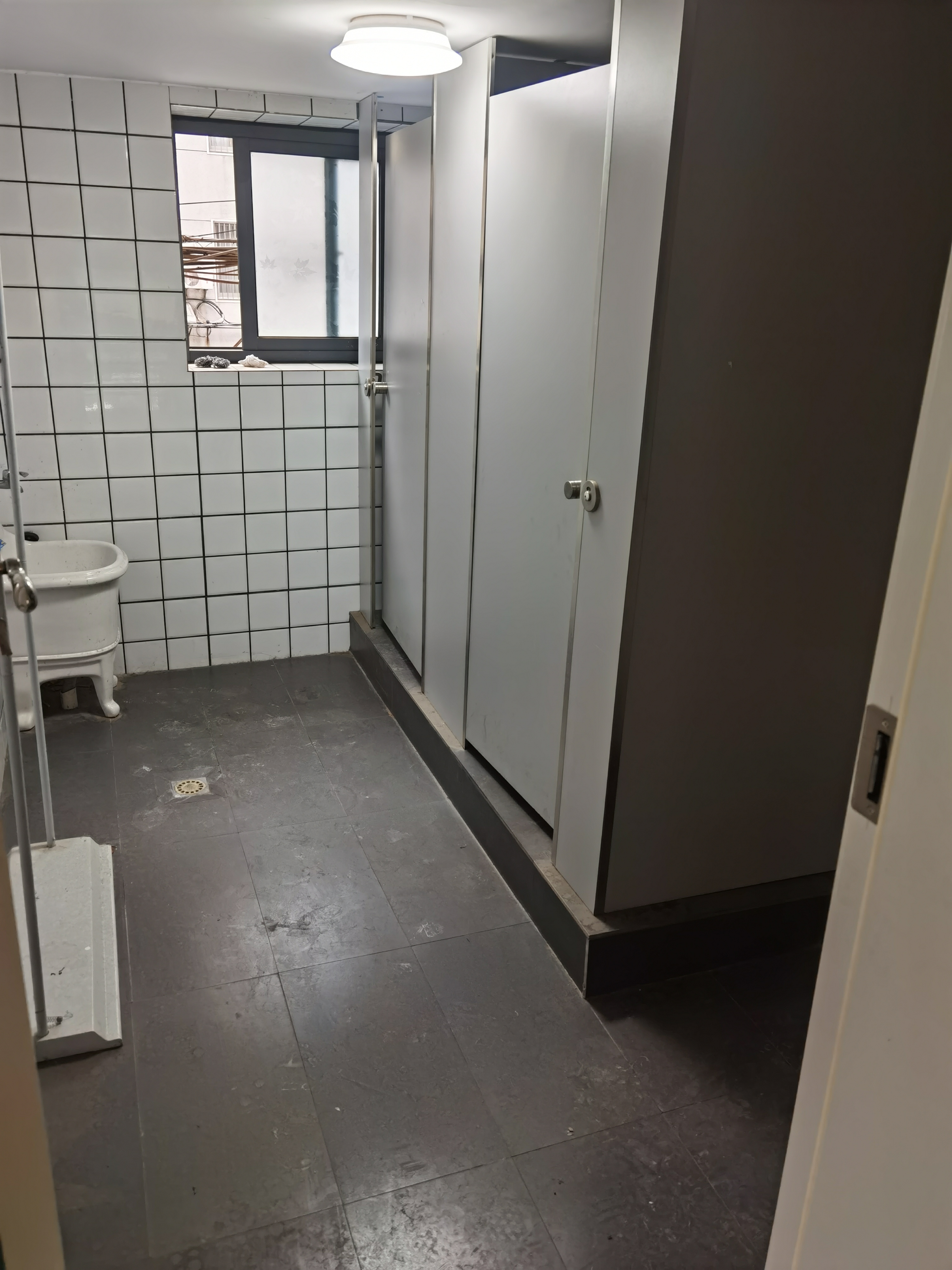 仙桃大道社保局，中国银行旁边