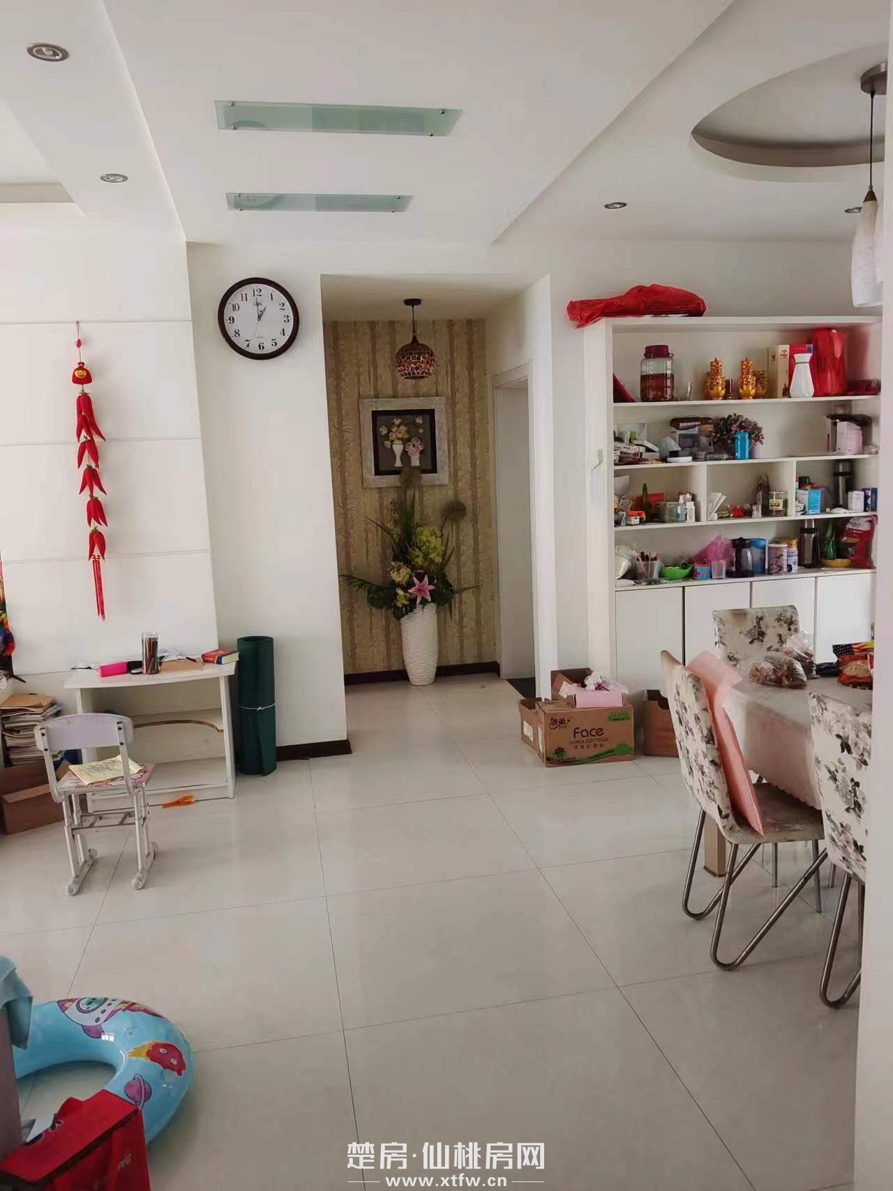 绿地好房。好楼层。拎包入住。