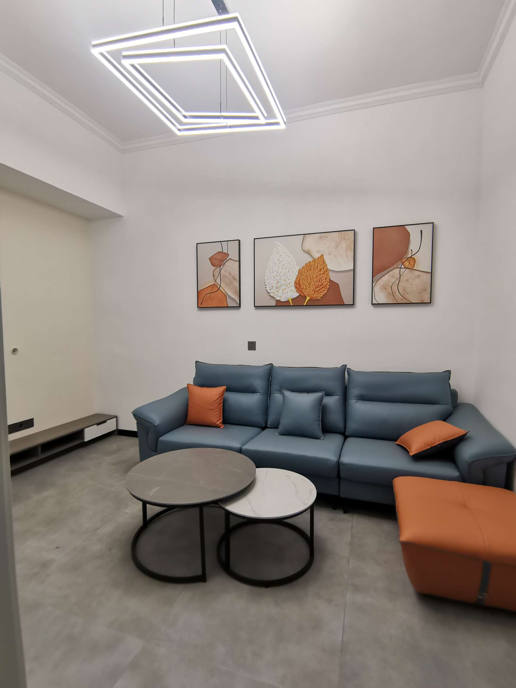 老城区楼盘全新装修拎包入住小三房