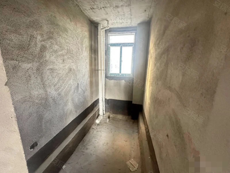 251，业主诚心出售，和合国际，东边户，采光视野好，两房，南北通透，证满二