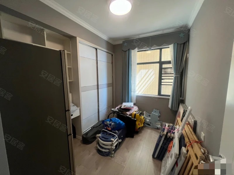 捡漏，新城一号，装修9.9成新，精装小三房，好楼层，证满二，实验3小旁