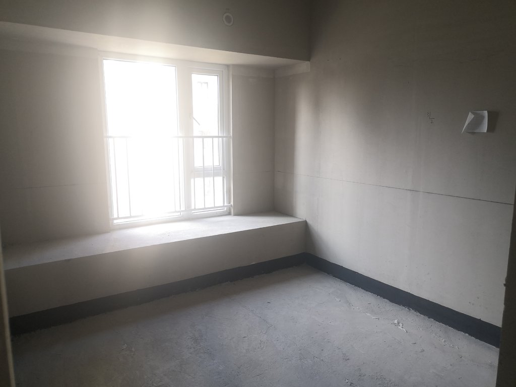 碧桂园142平毛坯大四房凤凰层风景侠几好带车位这驾革冒得话说