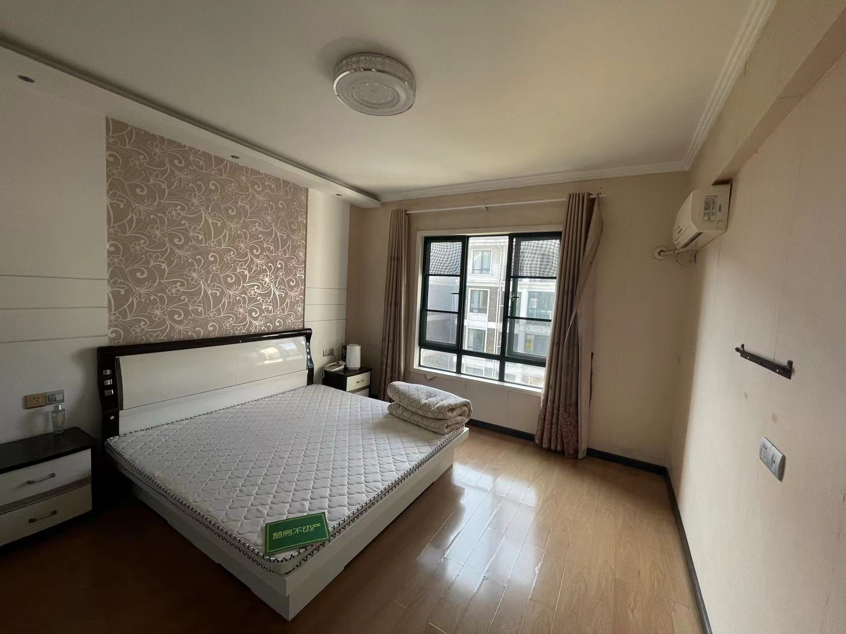 德政金园，精装两房，南北通透，双阳台，好的楼层，诚意出售