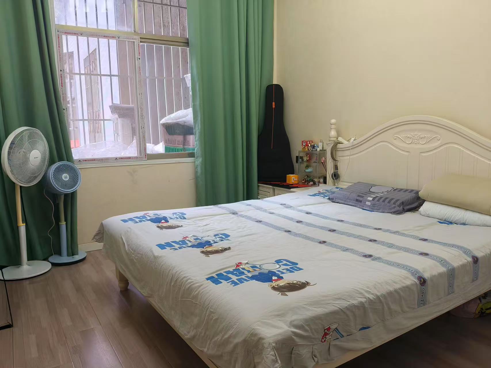 捡漏2，东区车站旁，步梯好楼层2楼，精装3房2厅，有证，拎包入住