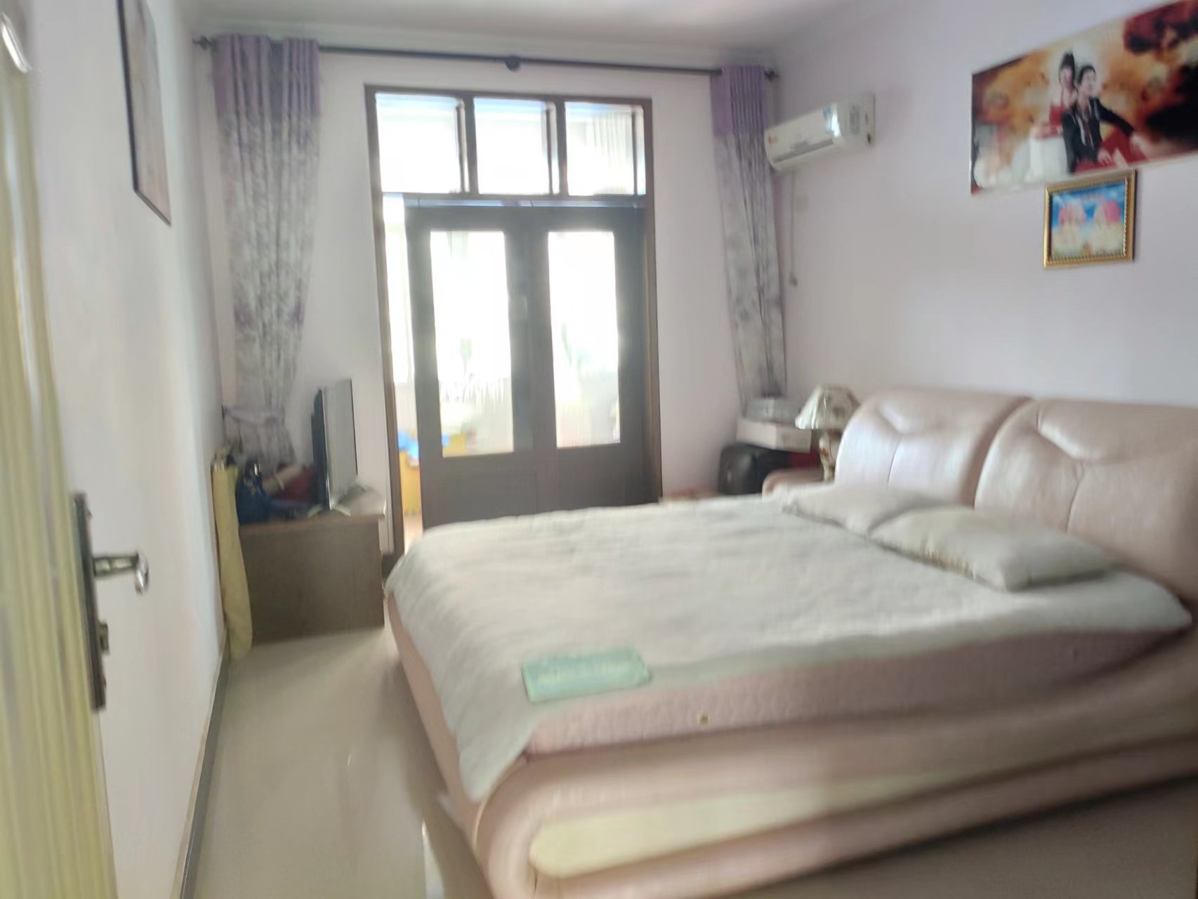 房东急售实验二小宏达小区精装修三室两厅两卫看房方便南北通透