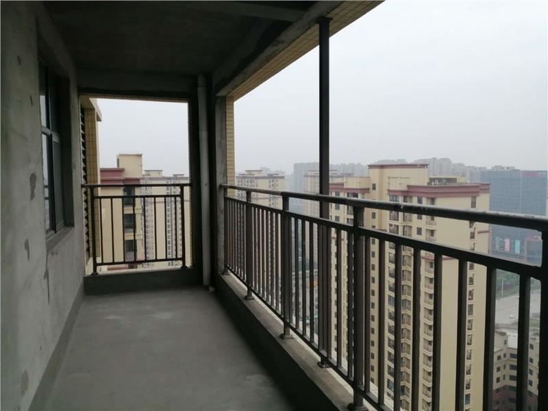 领秀城急售！122平毛坯大三房前后无遮挡，南北通透，高楼层！