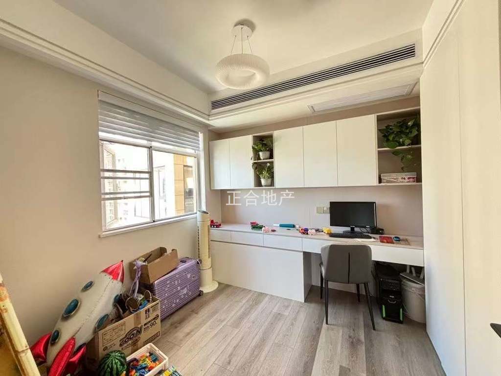 捡漏，城南，小高层，沔阳清华园，基本全新，电梯好楼层。精装三房，证满二