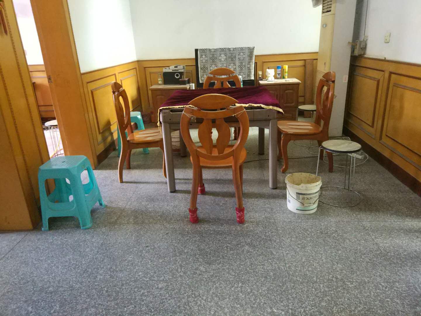 沙嘴步行街对面农行宿舍中层出行方便证满五