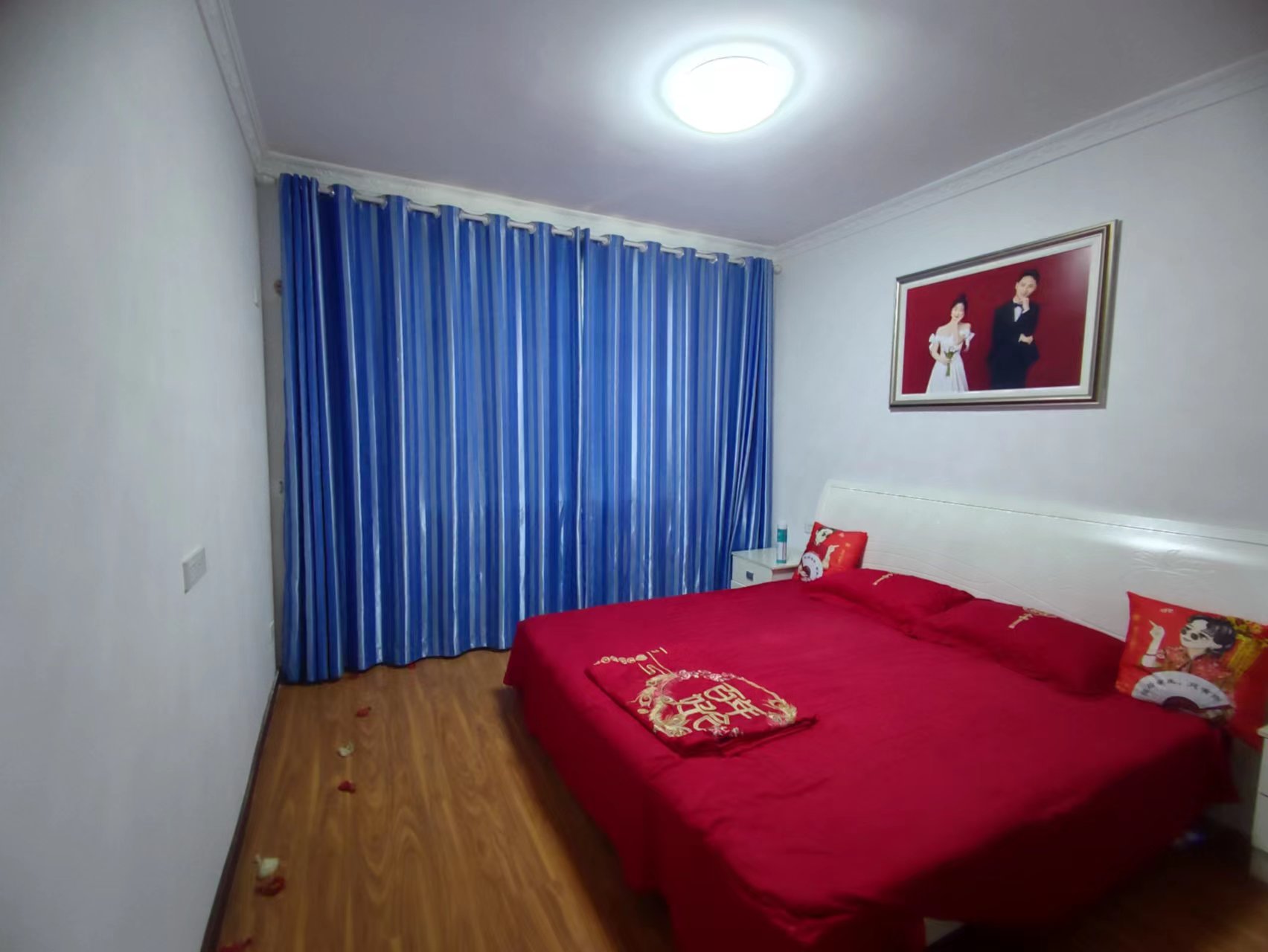 老二中黄荆雅苑电梯好楼层精装修3房2厅2位看房有钥匙