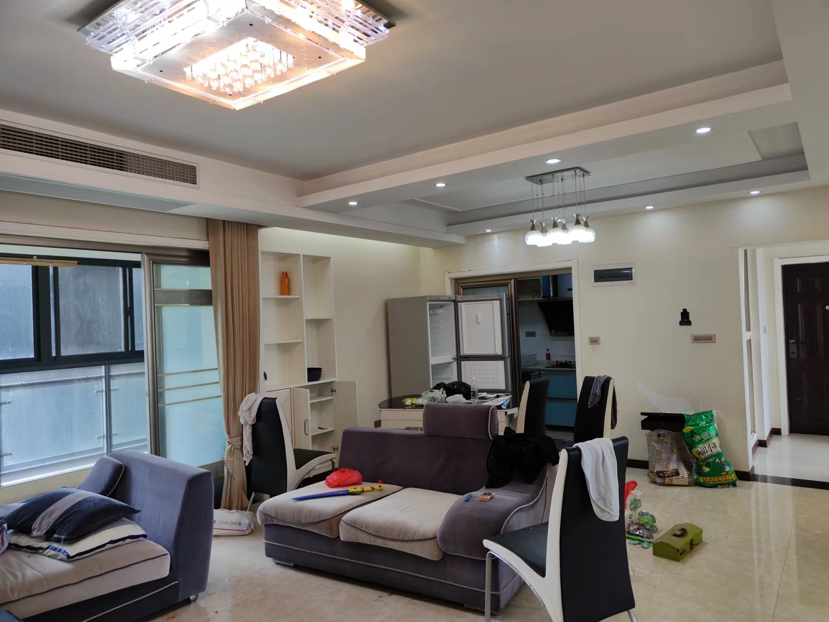 福星城三房两卫精装，楼层采光好，南北通透 头一次出租，家电齐全拎包入住！