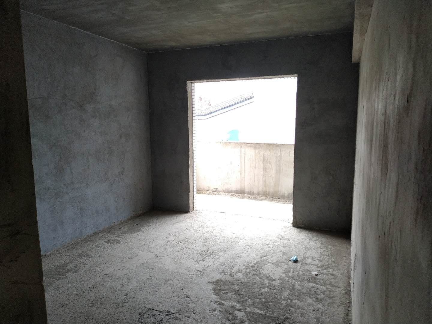 城南城市丽景毛坯三房，南北双阳台，证满二