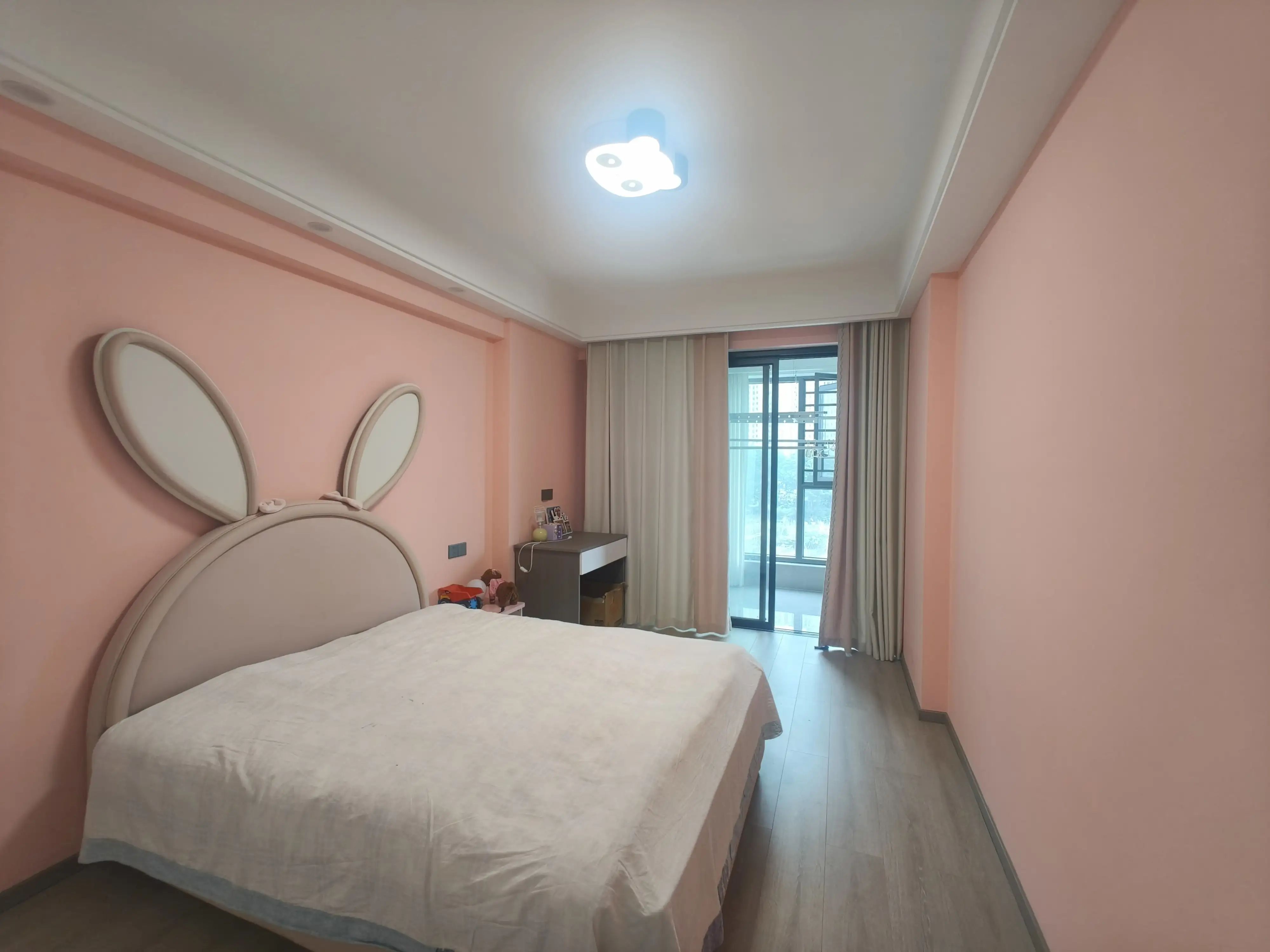 城南，新城一号5期，洋房，精装三房，一梯两户，证满二，好楼层