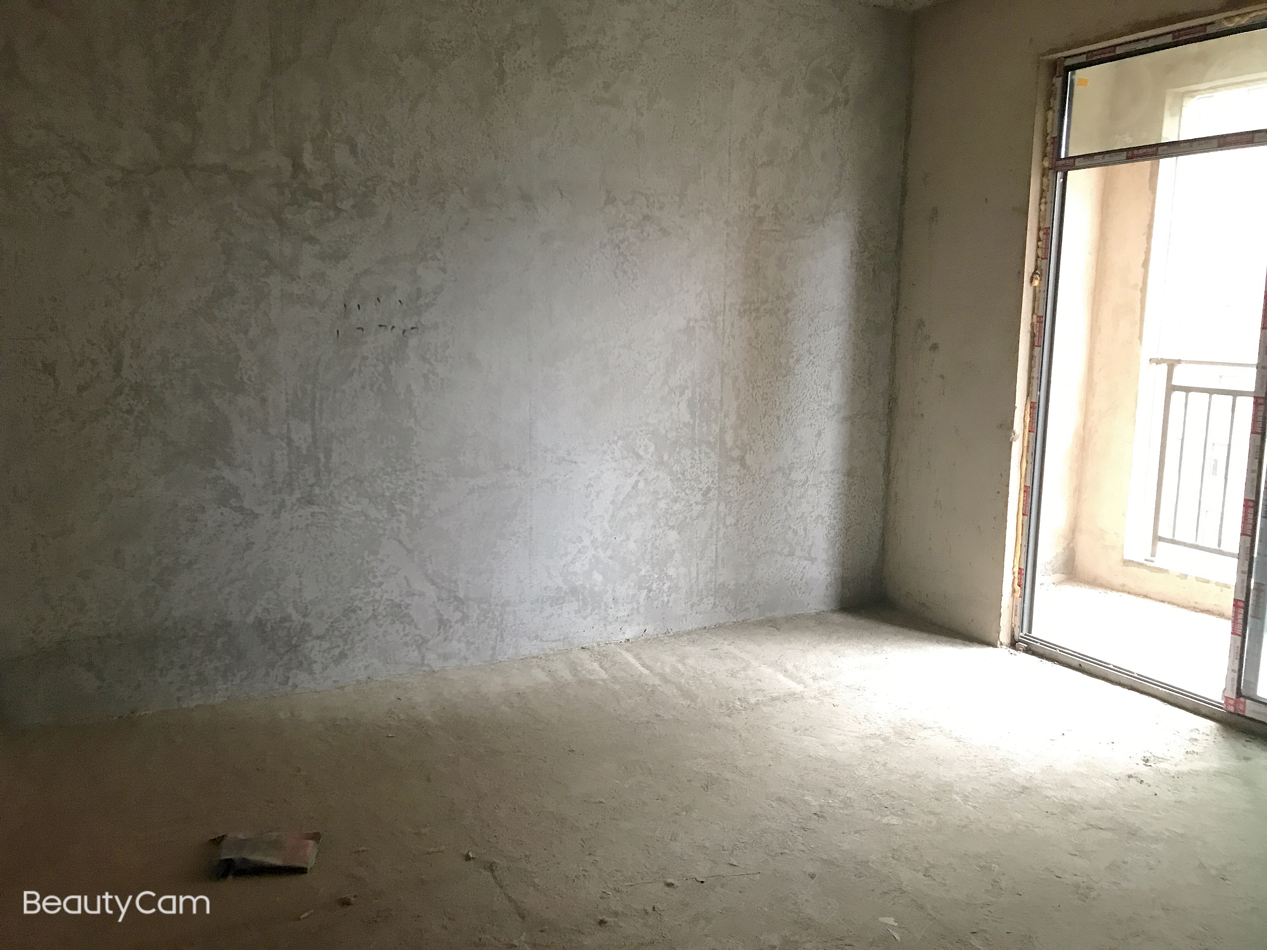 时代天骄毛坯小三房楼层好采光好看房方便