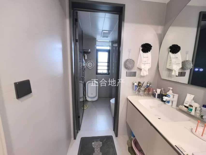 降价了，锦绣江山望府，东边户，中间楼层，9.9成新，精装三房，全屋中央空调+地暖，带地下车位，满二过户