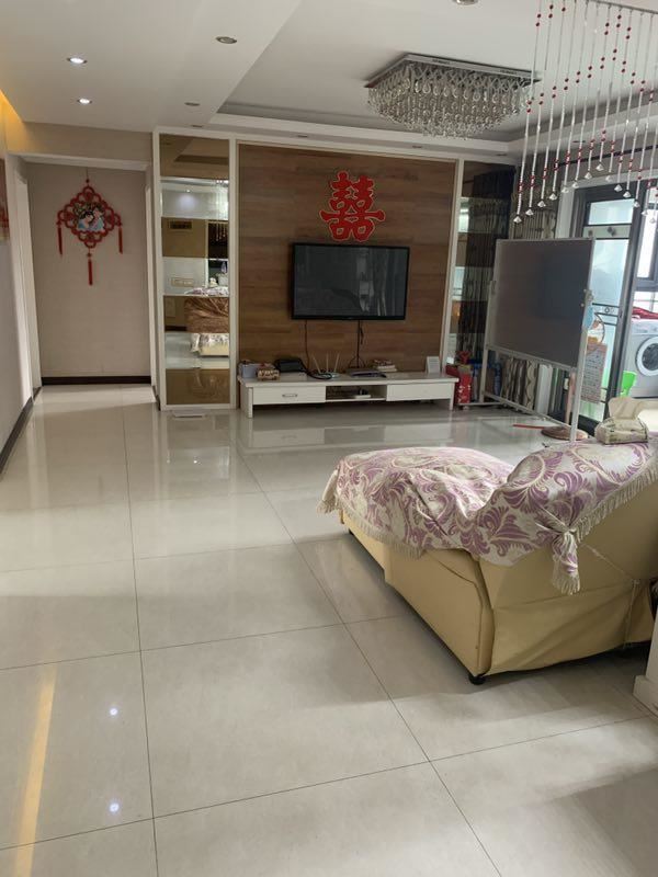 房东急售 福星城精装大3房2卫 好楼层 证在手 可按揭！