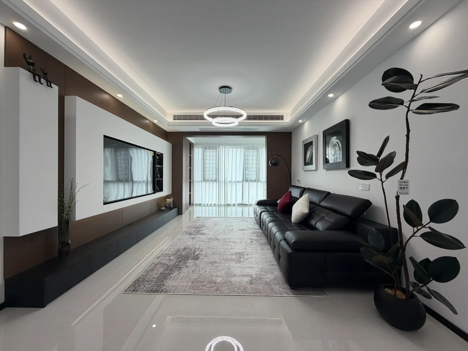 城南，吾悦广场旁，南国明珠，意式极简风，单价6100，南北通透双阳台，业主诚心出售