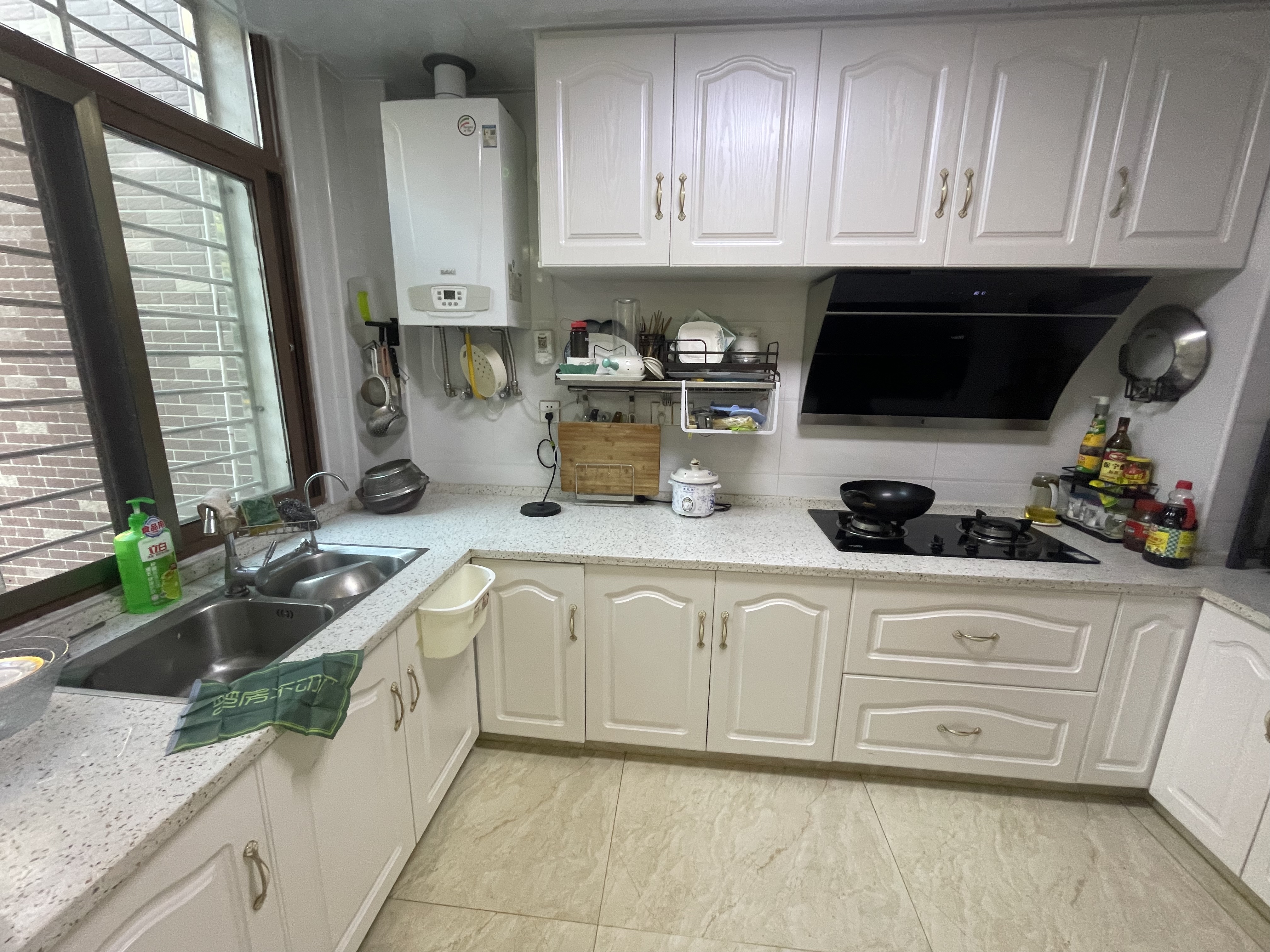 江汉名居.精装三房.保养好.楼层好