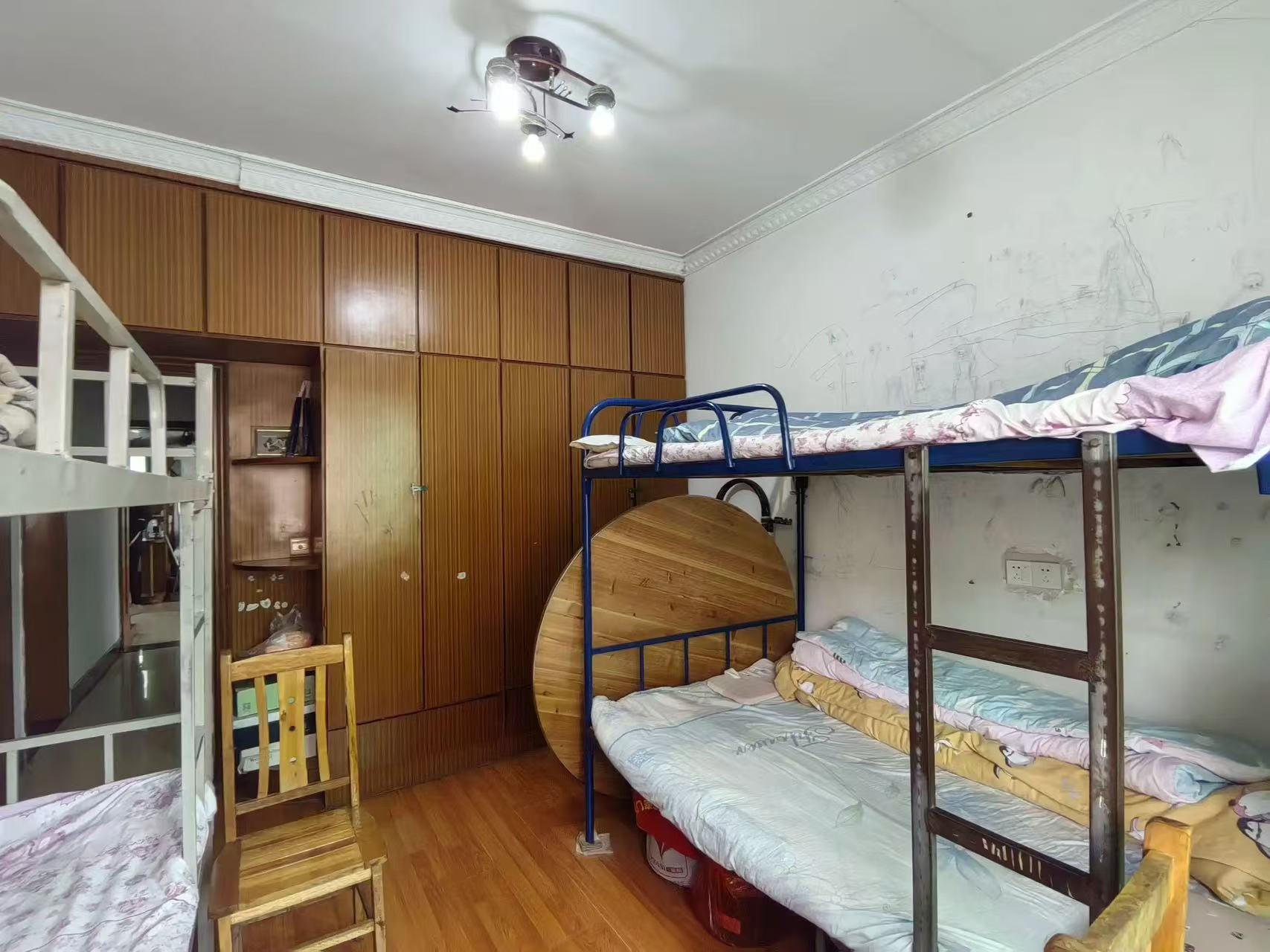 捡漏，城西，徳政园，步梯好楼层4楼，精装3房2卫