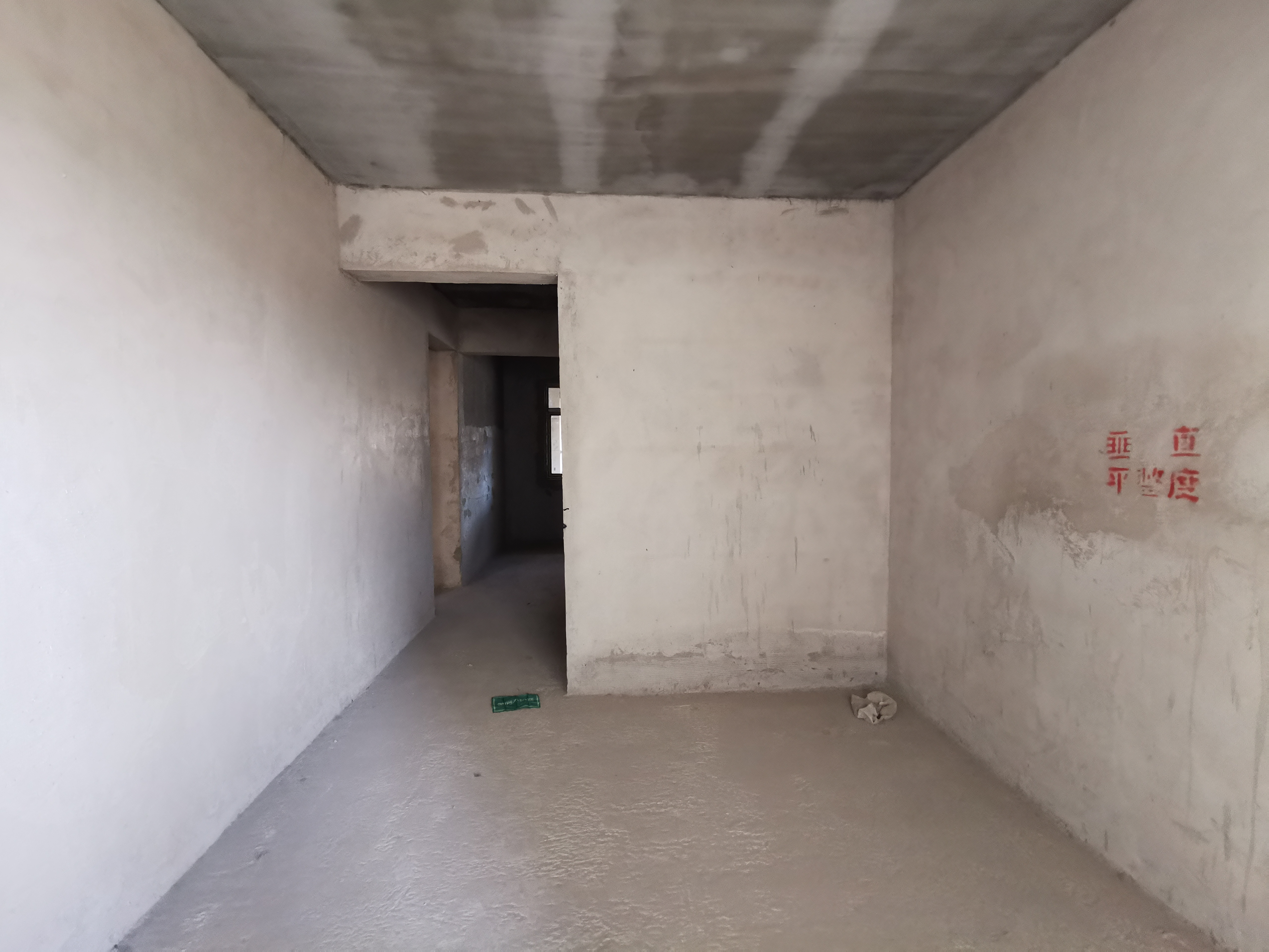 元泰未来城C区毛坯三房两卫单价低于市场价捡漏看房有钥匙急卖