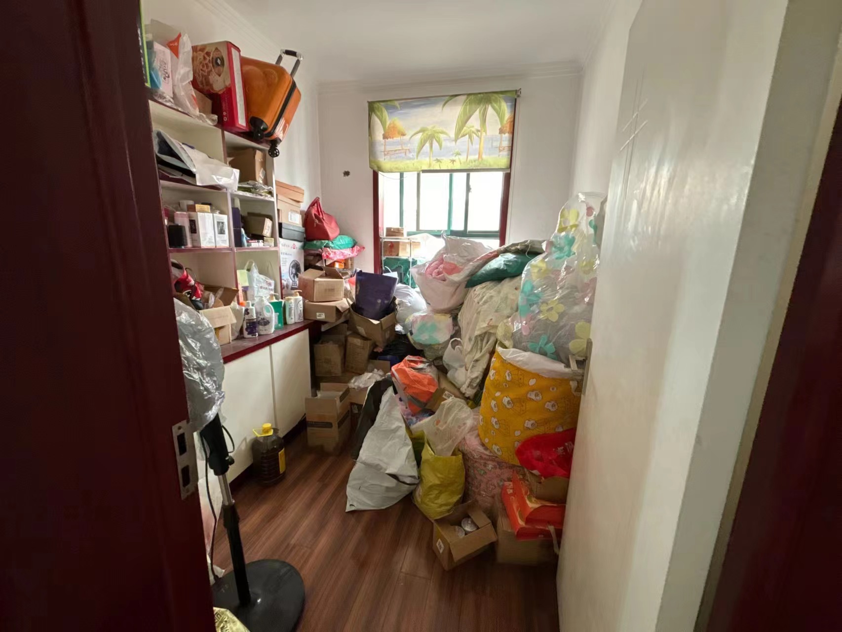 东城花园.精装三房两房.看房方便