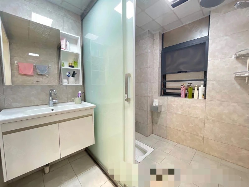 348，西桥旁，康湾一品，精装三房，9.9成新，证满二，诚心出售