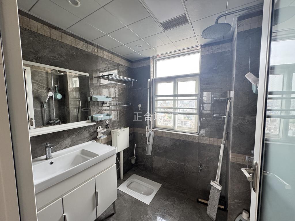 捡漏，城南，福星城，5800单价，精装大三房，凤凰层，证满二